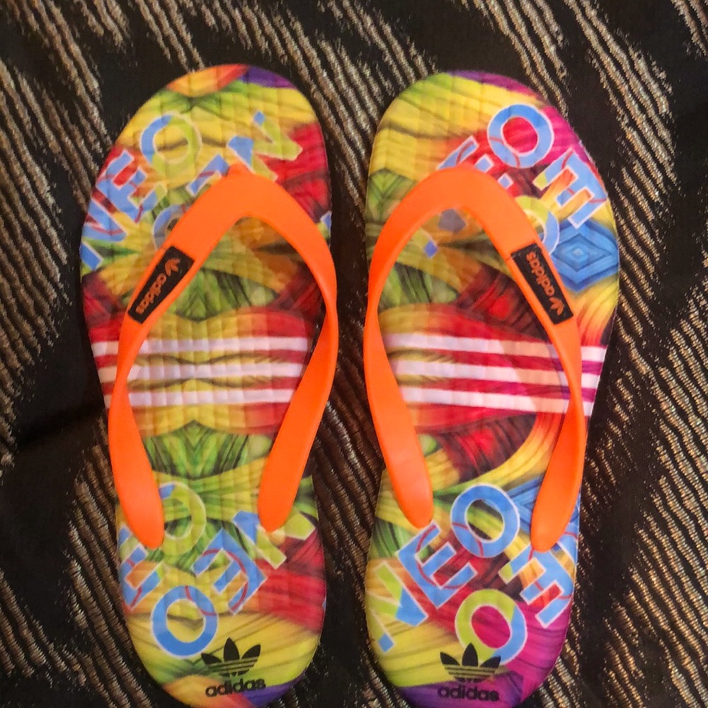 Adidas neon sandales !!!! Brand new